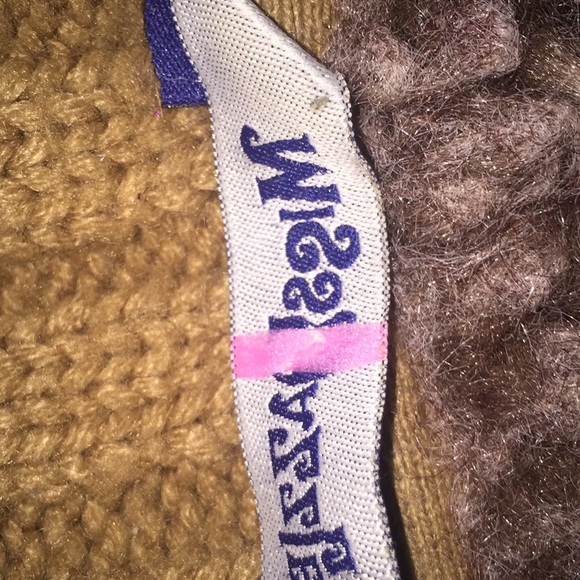 Sweater - Picture 2 of 3